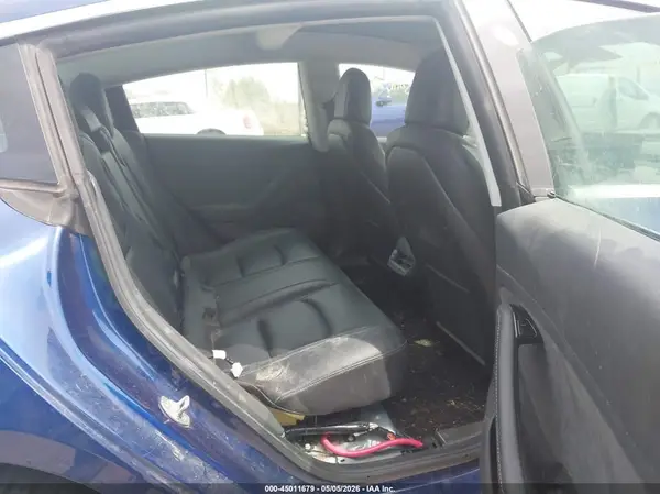 5YJ3E1EB6KF413396 2019 TESLA MODEL 3 - Image 8