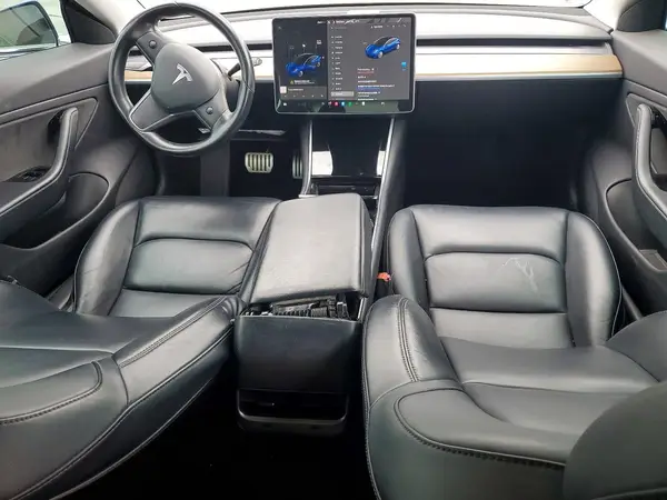 5YJ3E1EB6KF419876 2019 TESLA MODEL 3 - Image 8