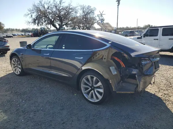 5YJ3E1EB6KF433745 2019 TESLA MODEL 3 - Image 2