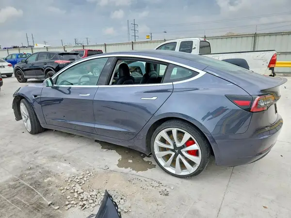 5YJ3E1EB6KF438413 2019 TESLA MODEL 3 - Image 2