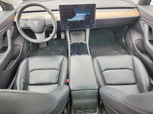5YJ3E1EB6KF438413 2019 TESLA MODEL 3 - Image 8