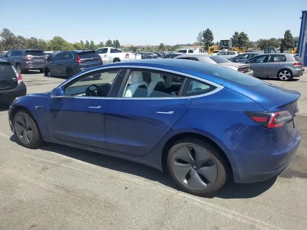 5YJ3E1EB6KF450528 2019 TESLA MODEL 3 - Image 2