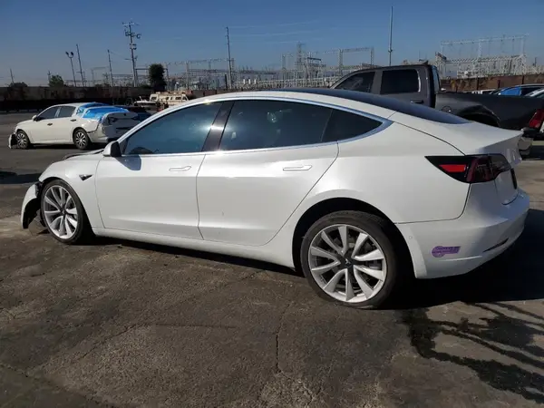 5YJ3E1EB6KF453526 2019 TESLA MODEL 3 - Image 2