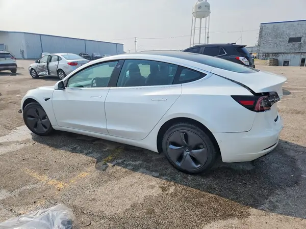 5YJ3E1EB6KF493315 2019 TESLA MODEL 3 - Image 2