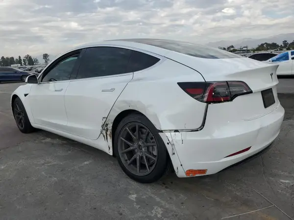 5YJ3E1EB6KF494738 2019 TESLA MODEL 3 - Image 2