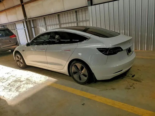 5YJ3E1EB6KF510694 2019 TESLA MODEL 3 - Image 2