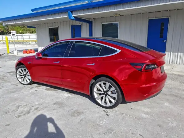5YJ3E1EB6LF543194 2020 TESLA MODEL 3 - Image 2