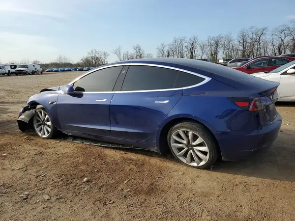 5YJ3E1EB6LF547049 2020 TESLA MODEL 3 - Image 2