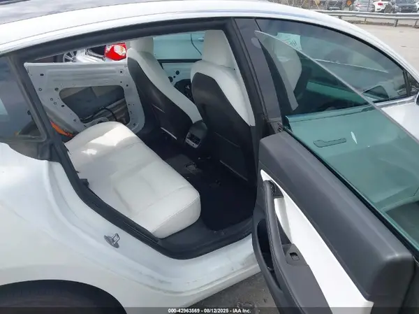 5YJ3E1EB6LF607069 2020 TESLA MODEL 3 - Image 8