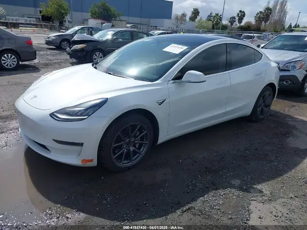 5YJ3E1EB6LF619528 2020 TESLA MODEL 3 - Image 2