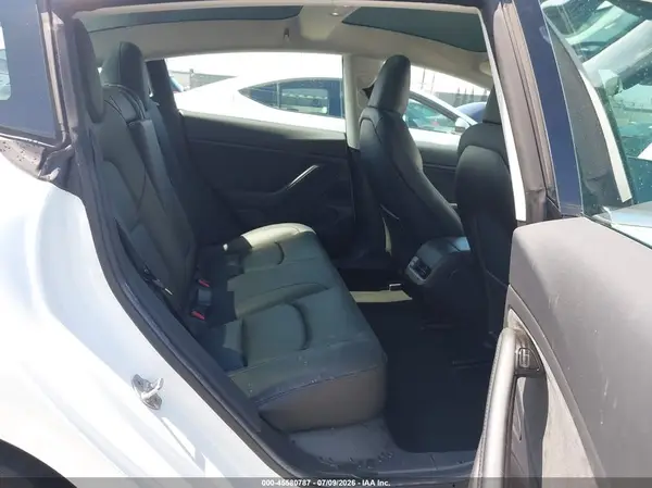 5YJ3E1EB6LF621568 2020 TESLA MODEL 3 - Image 8