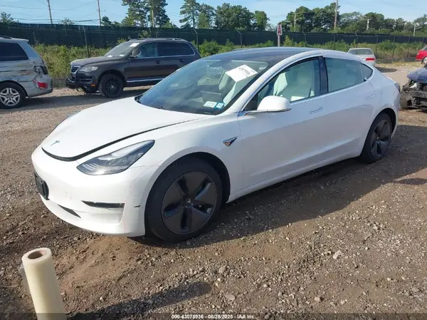 5YJ3E1EB6LF622297 2020 TESLA MODEL 3 - Image 2