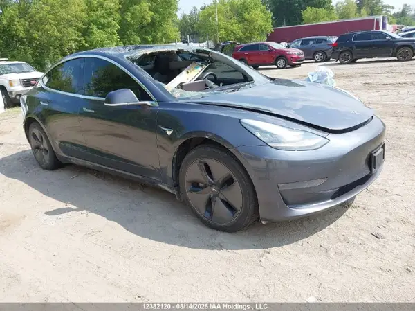 5YJ3E1EB6LF626270 2020 TESLA MODEL 3 - Image 1