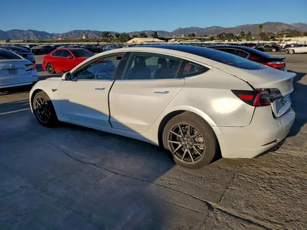 5YJ3E1EB6LF629086 2020 TESLA MODEL 3 - Image 2