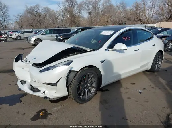 5YJ3E1EB6LF637186 2020 TESLA MODEL 3 - Image 2