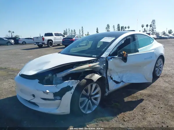 5YJ3E1EB6LF638452 2020 TESLA MODEL 3 - Image 2