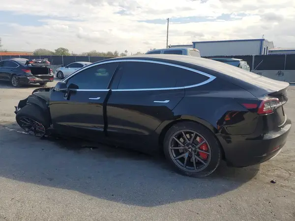 5YJ3E1EB6LF639505 2020 TESLA MODEL 3 - Image 2