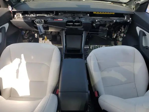 5YJ3E1EB6LF640038 2020 TESLA MODEL 3 - Image 8