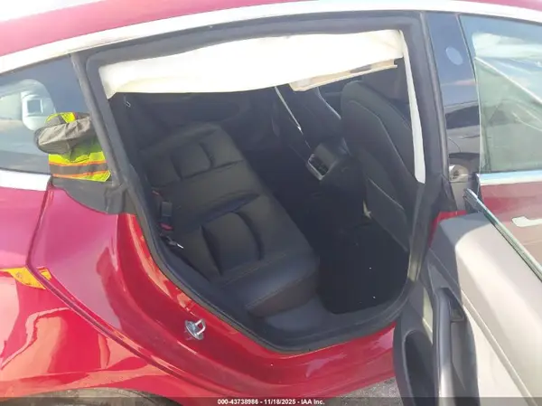 5YJ3E1EB6LF647944 2020 TESLA MODEL 3 - Image 8