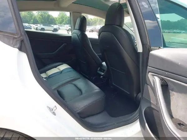 5YJ3E1EB6LF650486 2020 TESLA MODEL 3 - Image 8