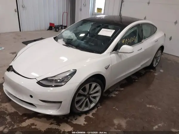 5YJ3E1EB6LF712291 2020 TESLA MODEL 3 - Image 2