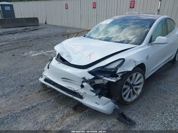 5YJ3E1EB6LF719855 2020 TESLA MODEL 3 - Image 2