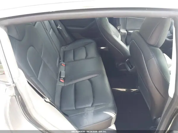 5YJ3E1EB6LF735019 2020 TESLA MODEL 3 - Image 8