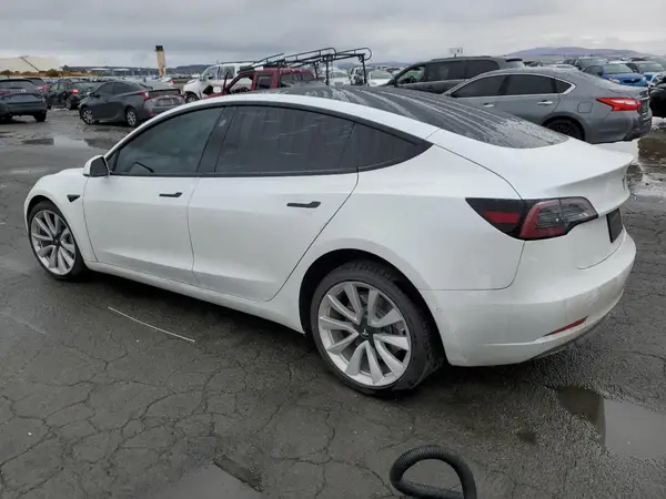 5YJ3E1EB6LF735702 2020 TESLA MODEL 3 - Image 2