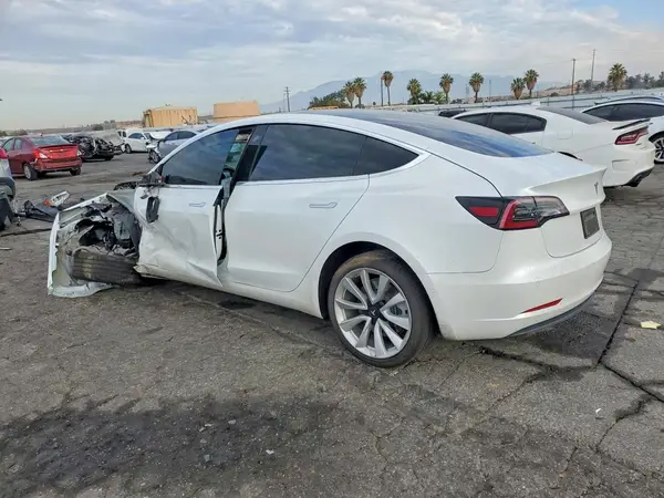 5YJ3E1EB6LF742763 2020 TESLA MODEL 3 - Image 2