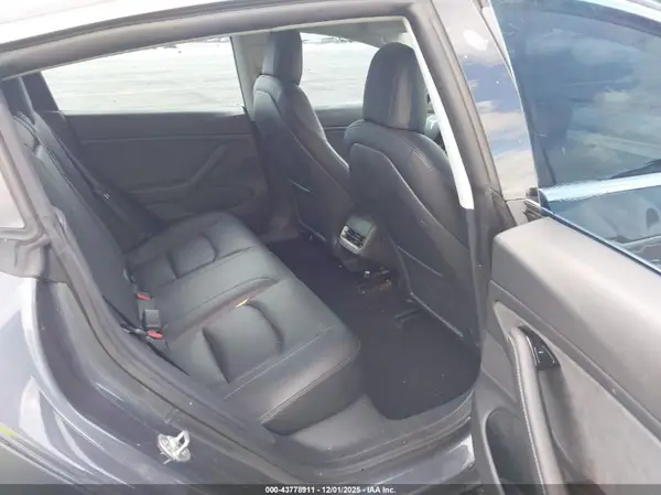 5YJ3E1EB6LF795401 2020 TESLA MODEL 3 - Image 8