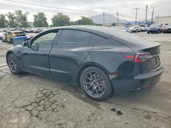 5YJ3E1EB6MF003815 2021 TESLA MODEL 3 - Image 2