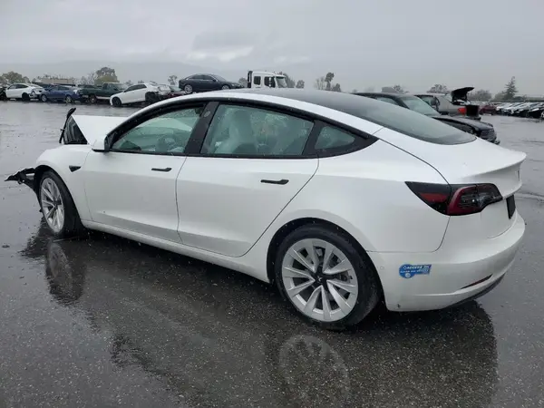 5YJ3E1EB6MF004124 2021 TESLA MODEL 3 - Image 2