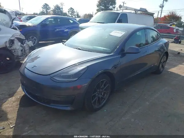 5YJ3E1EB6MF012885 2021 TESLA MODEL 3 - Image 2