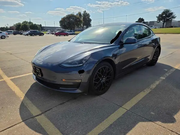 5YJ3E1EB6MF030111 2021 TESLA MODEL 3 - Image 2