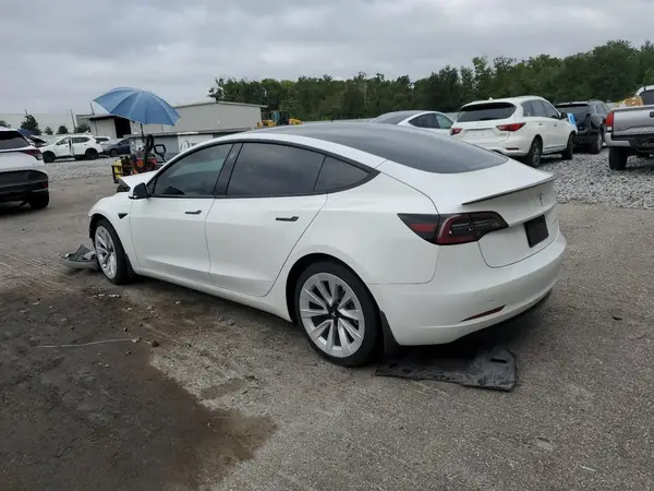 5YJ3E1EB6MF035437 2021 TESLA MODEL 3 - Image 2