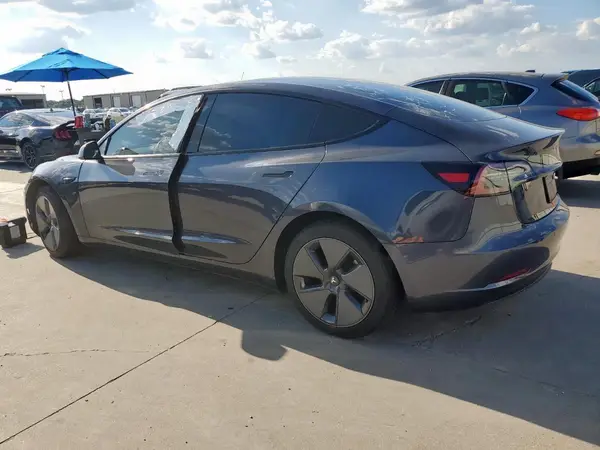 5YJ3E1EB6MF035583 2021 TESLA MODEL 3 - Image 2