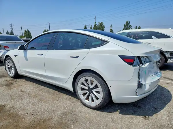 5YJ3E1EB6MF045143 2021 TESLA MODEL 3 - Image 2