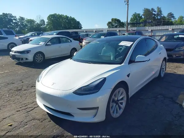 5YJ3E1EB6MF053498 2021 TESLA MODEL 3 - Image 2