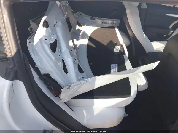 5YJ3E1EB6MF053498 2021 TESLA MODEL 3 - Image 8