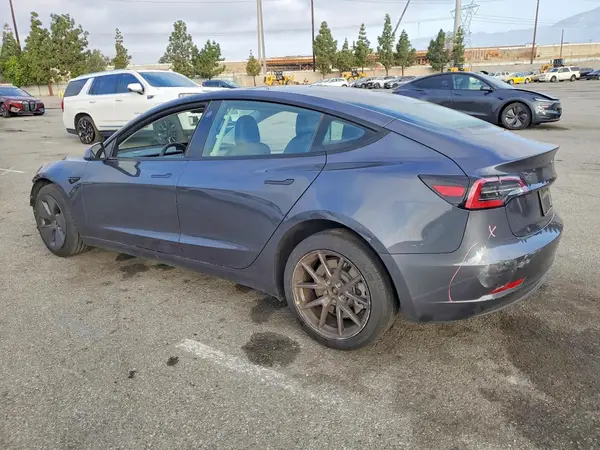 5YJ3E1EB6MF054506 2021 TESLA MODEL 3 - Image 2