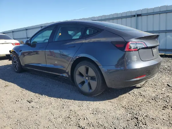 5YJ3E1EB6MF054912 2021 TESLA MODEL 3 - Image 2