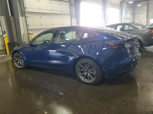 5YJ3E1EB6MF068633 2021 TESLA MODEL 3 - Image 2