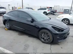 5YJ3E1EB6MF857929 2021 TESLA MODEL 3