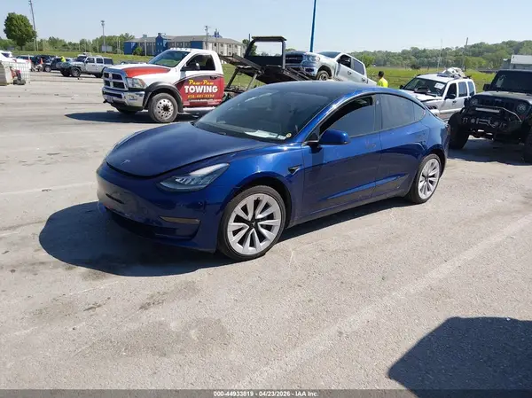 5YJ3E1EB6MF862869 2021 TESLA MODEL 3 - Image 2