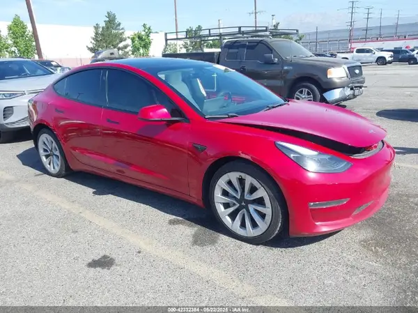 5YJ3E1EB6MF879669 2021 TESLA MODEL 3 - Image 1