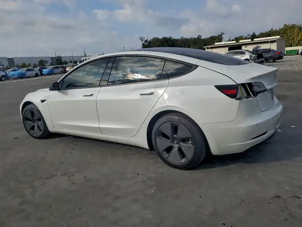 5YJ3E1EB6MF927185 2021 TESLA MODEL 3 - Image 2