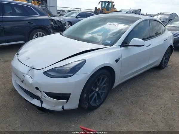 5YJ3E1EB6MF928224 2021 TESLA MODEL 3 - Image 2