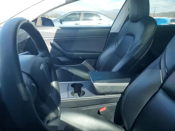5YJ3E1EB6MF937103 2021 TESLA MODEL 3 - Image 8