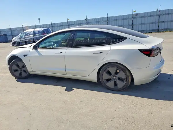 5YJ3E1EB6MF937909 2021 TESLA MODEL 3 - Image 2