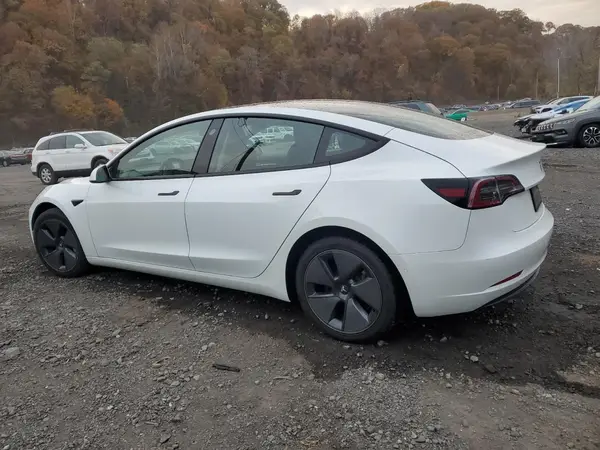 5YJ3E1EB6MF974801 2021 TESLA MODEL 3 - Image 2